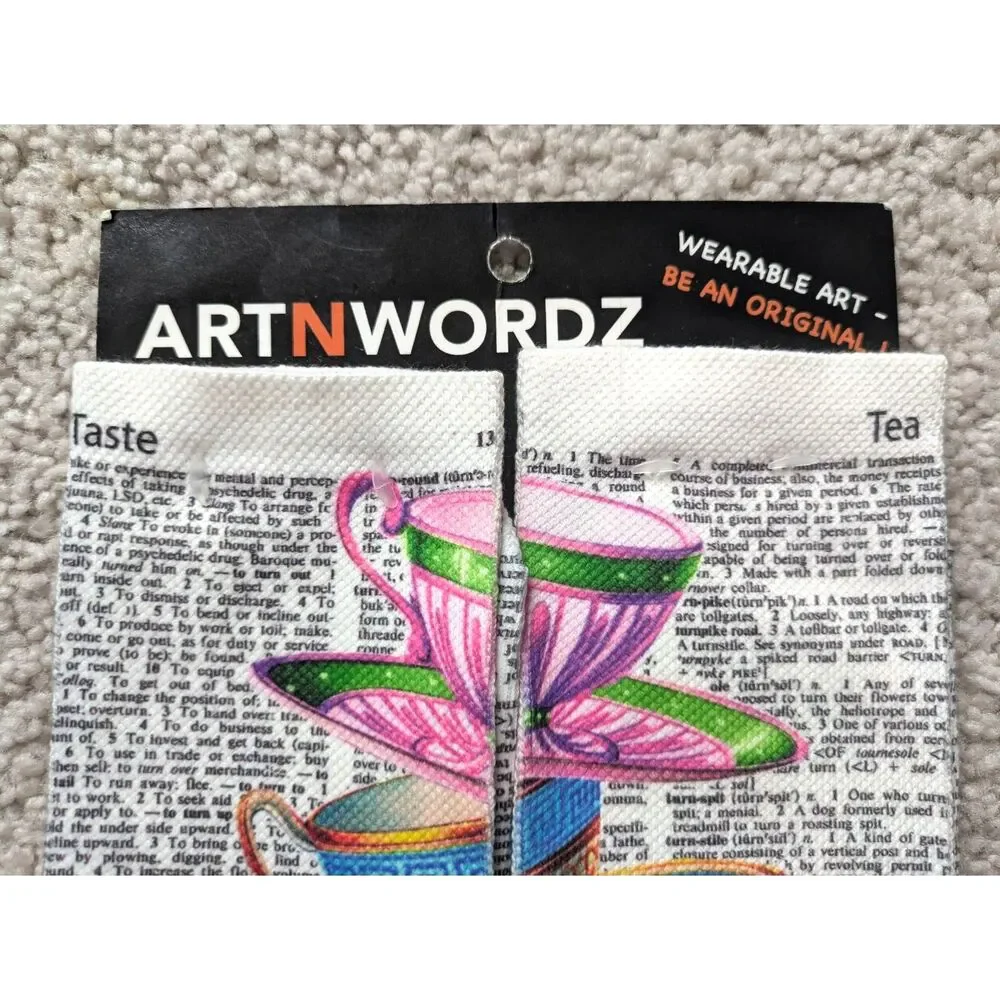 NWT Unworn Arts N Wordz Unisex Stacked Tea Cups Socks (US Sz 6 -12)